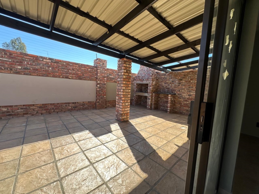 3 Bedroom Property for Sale in Waterval East North West
